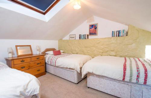 Ty Uchaf Cottage - Photo 13