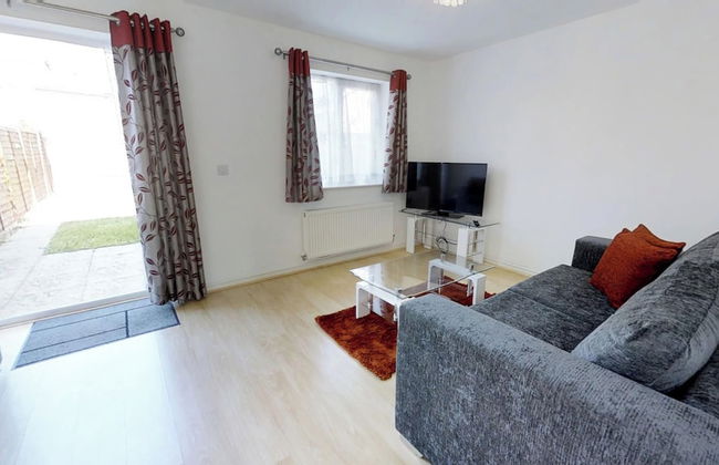 Stayzo Cole Green Lane - Free Parking - Foto 17