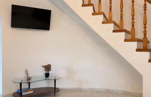 Amarella Costa Dorada - Villa mediterránea con piscina ideal para grupos y familias - Foto 47