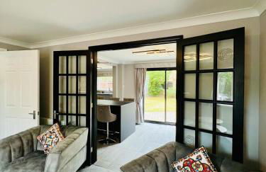 Luxury Homely Stay Near City Centre With Parking - Foto 10