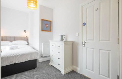 Modern 4-Bedroom Detached Home in Central Cambridge with Parking - Foto 27