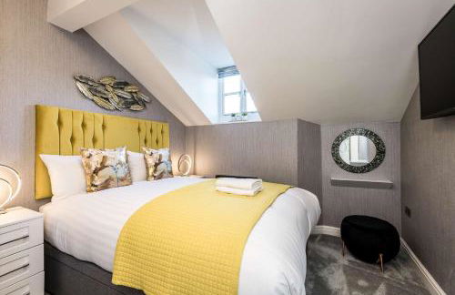 3BR Georgian Quarter Coach Houses - Private Parking - Foto 16