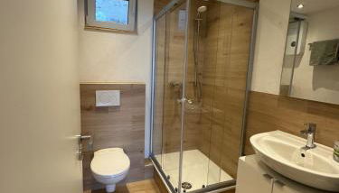 Ferienwohnung Sonnenhang nähe WHU - Foto 3, towels, Shower