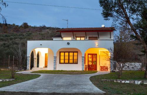 ΜΕΤΕORΑ- KALAMBAKA- TRIKALA-Villa Toscana - Foto 1