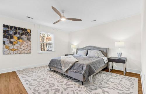 Modern 4 Bed in Quail Hollow - Foto 7