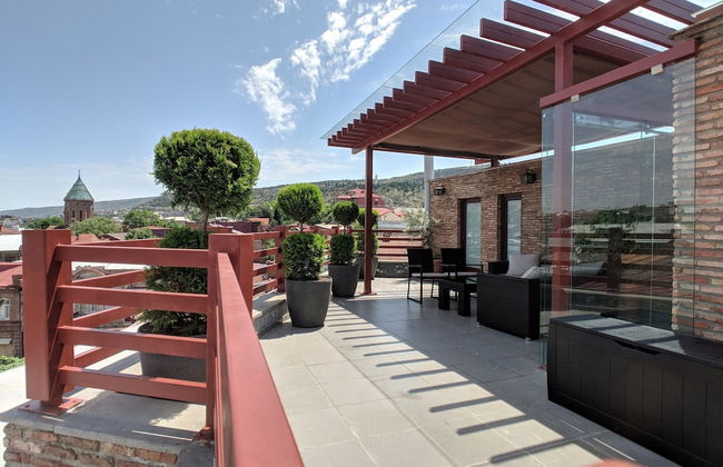 Tbilisi Core: Leo - Photo 45