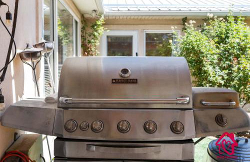 The Rose Garden Estate with Swim Spa - an Irvie Home - Foto 55