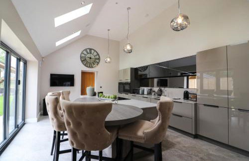 Northumberland Luxury Stays - The Chivits - Photo 22