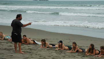 Curso de surf en Montañita - Foto 3, Aprendiendo las técnicas de surf