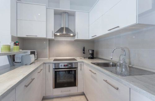 Apartment Navigatio with parking - Photo 7