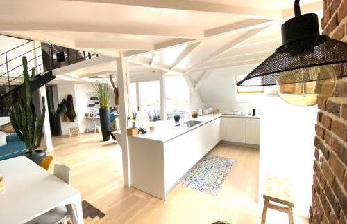 LA CLE DES TOITS - Foto 2