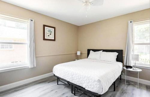 4 Bed 3 Bath House, Spacious, Smart TVs in all rooms, Whole house to yourself - Foto 28