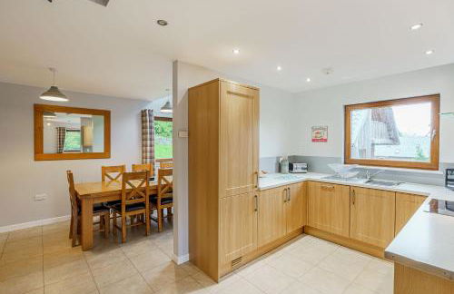 Lord Galloway 35 with Hot Tub - Photo 19