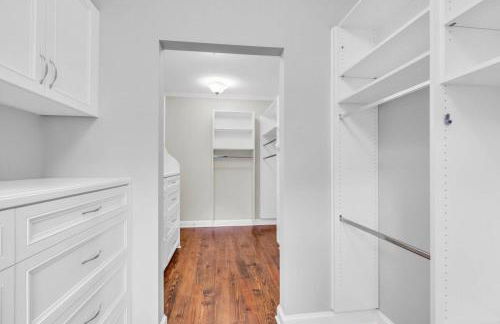 The Wexford French Chateau w Pool - Photo 52