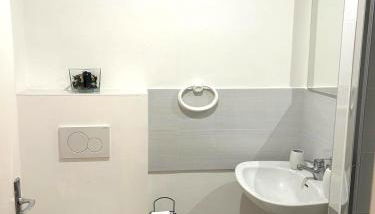 Appartement calme Antony, terrasse, vue jardin, proche Paris et Orly - Foto 4, Shower