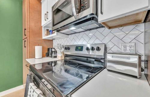 Cleveland Clinic w KingBed Balcony Gym Parking WD - Foto 25