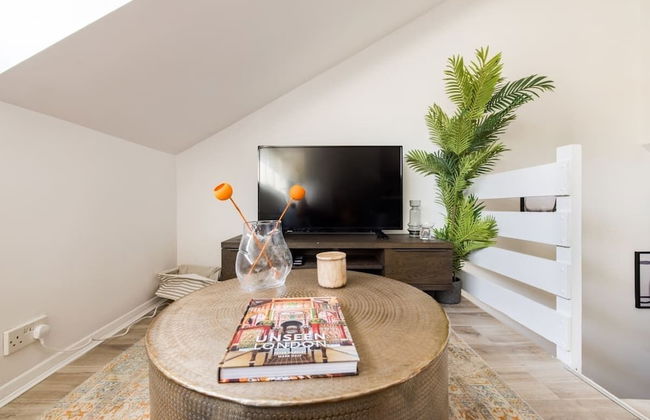 The West Hampstead Retreat - Modern & Bright 1bdr Apartment - Photo 11