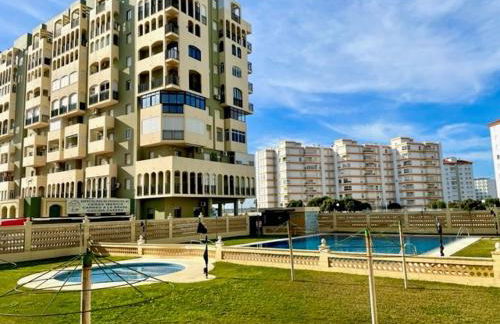 GATU Villa Salada, junto la playa, parking, terraza, aire acc, piscina, wifi Sólo familias o grupos mayores de 21 años - Foto 22