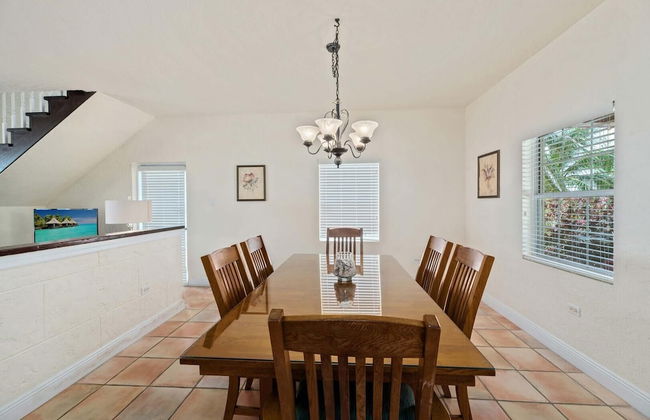 Heritage House - Photo 11