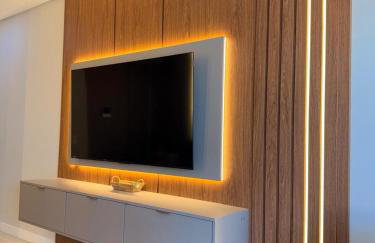 Apartamento moderno, a 200 metros da praia com pátio,piscina e churrasqueira privativa 2 vagas de garagem - Foto 7