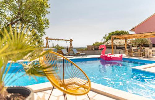 Unique Villa V with large pool - Photo 8