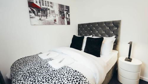 Snug 1 Bed Apartment in Derbyshire with Free Parking - Foto 3