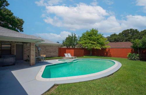 Vibrant Spacious Home w Private Pool and Jacuzzi - Foto 47