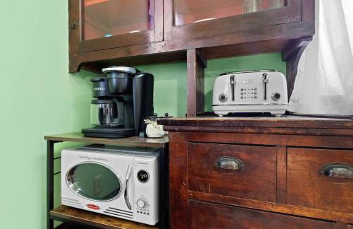 Downtown Gillett Bungalow, Fireplace, 3B, Historic - Foto 35