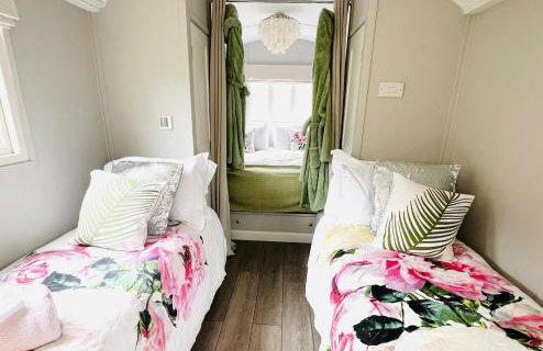 Hilly Haven & Luxury Wagon in the Forest of Dean - Foto 24