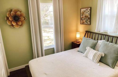 Lemon Bay Hideaway, Retro Beach Bungalow - Foto 8