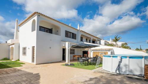 Host Wise - Sunny Spacious House - Terrace & Free Parking - Foto 2