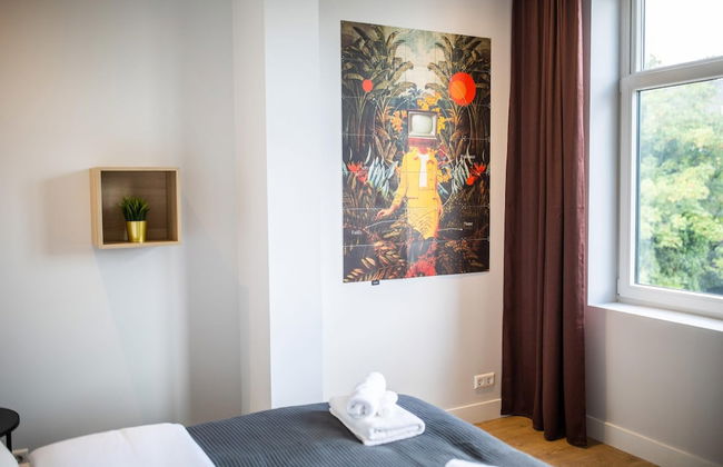 Spacious 2 Bedroom Serviced Apartments 71-77m2 - Photo 17