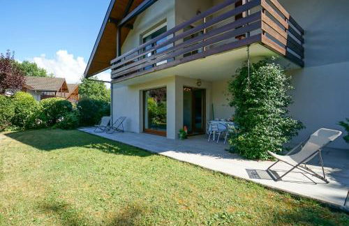 The Maryalice charming little house next to the beach! - Photo 1