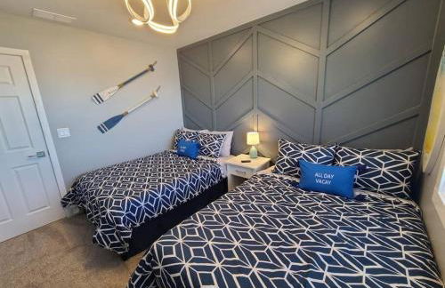 Newly Built Waterfront home w/Amazing Views - Foto 11