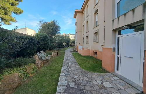 Apartamento con piscina a 50m de la playa - Foto 25