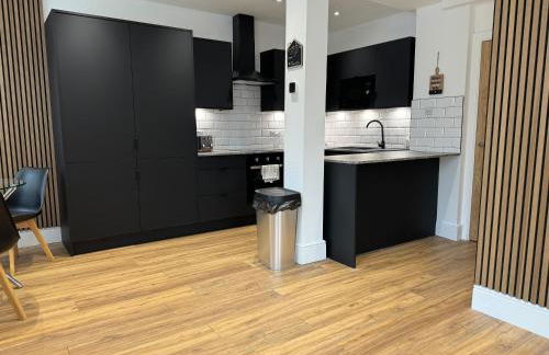 Stylish 2 Bedroom Coastal Apartment near Crosby Beach & Liverpool - Foto 11