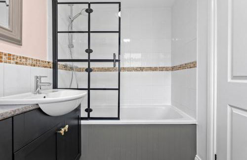 Near Warwick Hospital, Cozy Studio, Free Parking - Foto 7