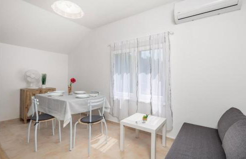 Amazing Apartment In Vlasici - Foto 3