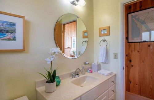 Breaking Waves! On the Bluff! AMAZING VIEWS!! BBQ! Fast WiFi! Walk to Beach!!! - Foto 22