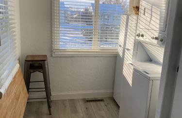 Quiet retreat, minutes from highway and downtown - Foto 18