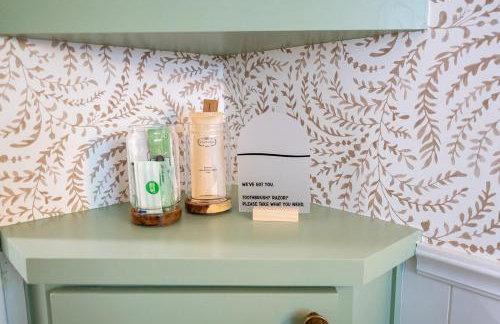 Less than 1mi to Square, SW, EV Plug, Boutique Comfort - Foto 33