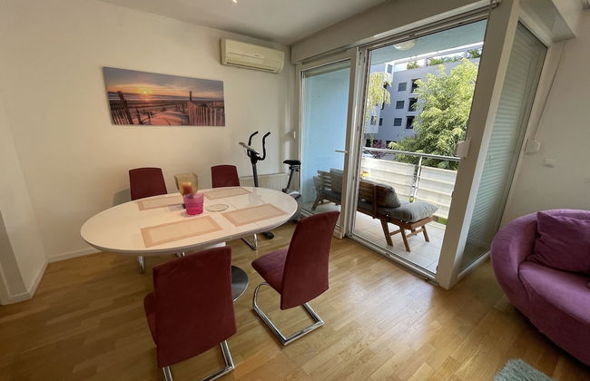 Large Modern 75m2 Flat and Free Parking - Foto 9