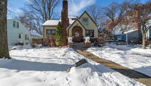 Comfortable 5BR Ames Stay Close to Campus - Foto 5