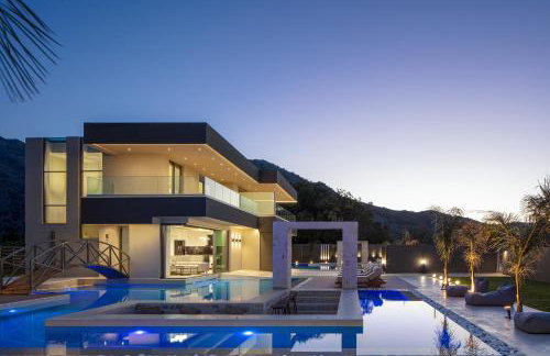 Elinor Villa - Nature Retreat amidst Mountains & Lake by etouri - Foto 68