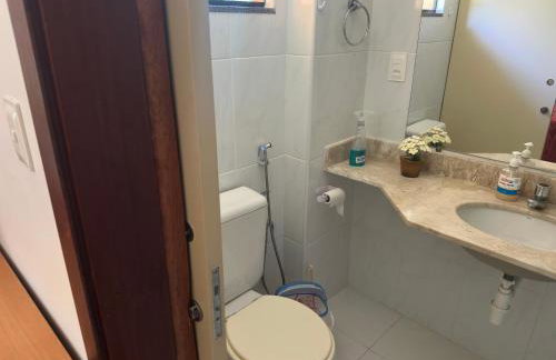 Flat Guarajuba 4 quartos térreo à Beira Mar - pé na areia - governança com arrumadeira e Wi Fi inclusos - Foto 35