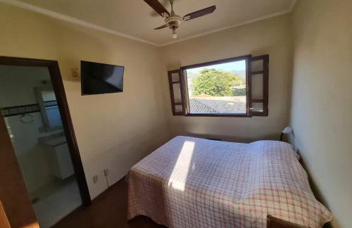 Casa aconchegante e grande no Circuito das Águas Paulista - cem por cento privativa - Foto 31