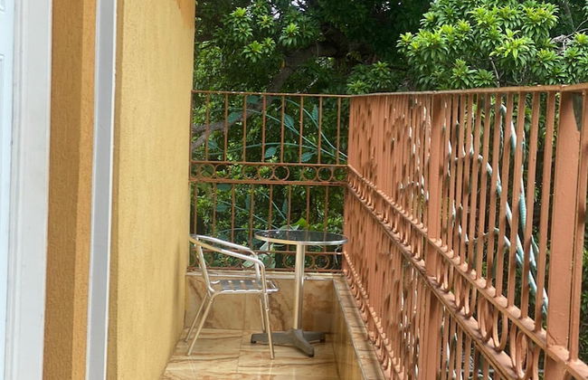 Montego Bay Ironshore Luxury Studios - Photo 26