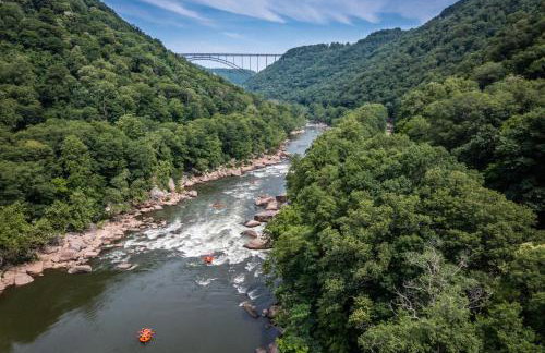 Wooded Circle - Barrel sauna, hot tub, fire pit - Foto 47