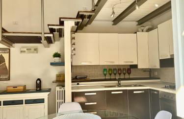 La Casetta del Centro Luminoso loft con terrazzo e giardino - Foto 13