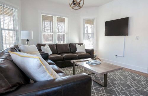 Chic 3 BDR Williams Bay Retreat with Fire pit for 8 - Foto 6